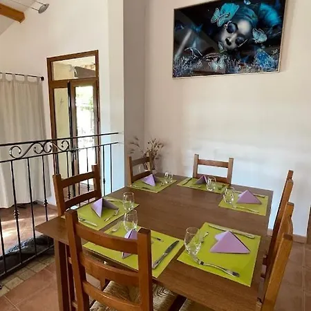 D'hotes A Petre Bed & Breakfast